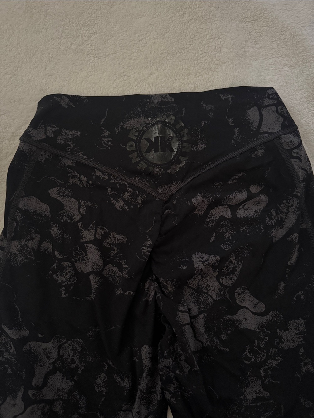 Limited Batch KKFIT x Gymshark Collab seamless Leggings